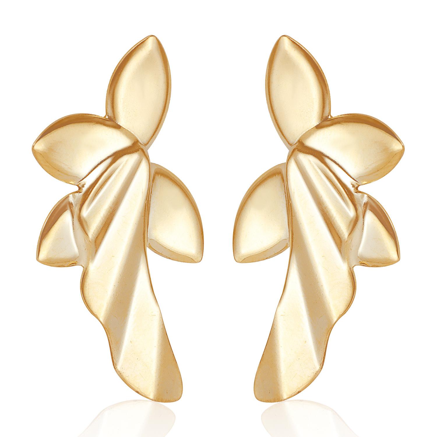 

European and American niche glossy flower leaf stud earrings hot-selling simple and versatile commuter earrings metal girls earrings золотой
