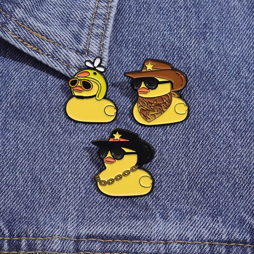 Adorable Duck Design Metal Brooch Fun Duckling Brooch Craetive Badge Pin Perfect For Adding A Touch Of Quirkiness