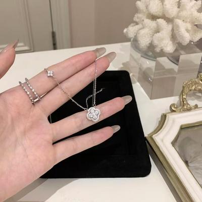 Four-Leaf Clover Zirconia Necklace New Light Luxury Senior Sense Titanium Steel Does Not Lose Colour Collarbone Chain