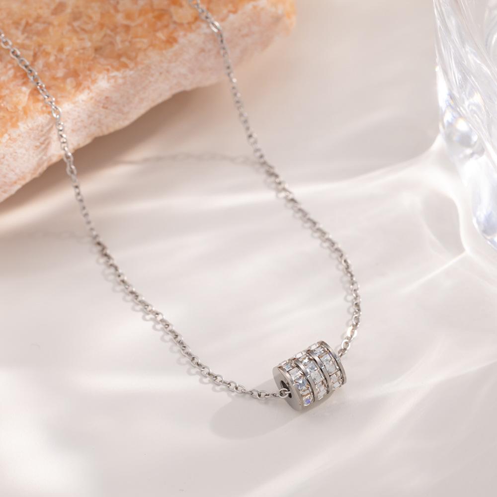 Niche Light‑Luxury Full‑Zircon Small‑Waist Titanium‑Steel Women Necklace, High‑Finish Versatile Temperament Collarbone Chain