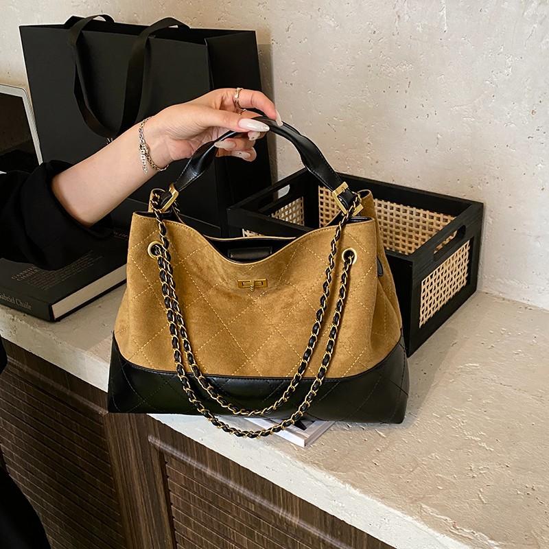 New Niche Rhombus Chain Large-Capacity Commuter Shoulder Messenger Bag Contrasting Color Portable Tote Bag Women