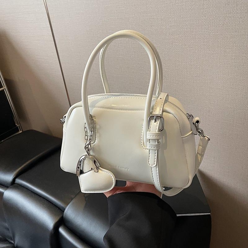 Trendy texture handbag 2025 autumn new fashion foreign style shoulder bag large capacity solid color simple messenger bag