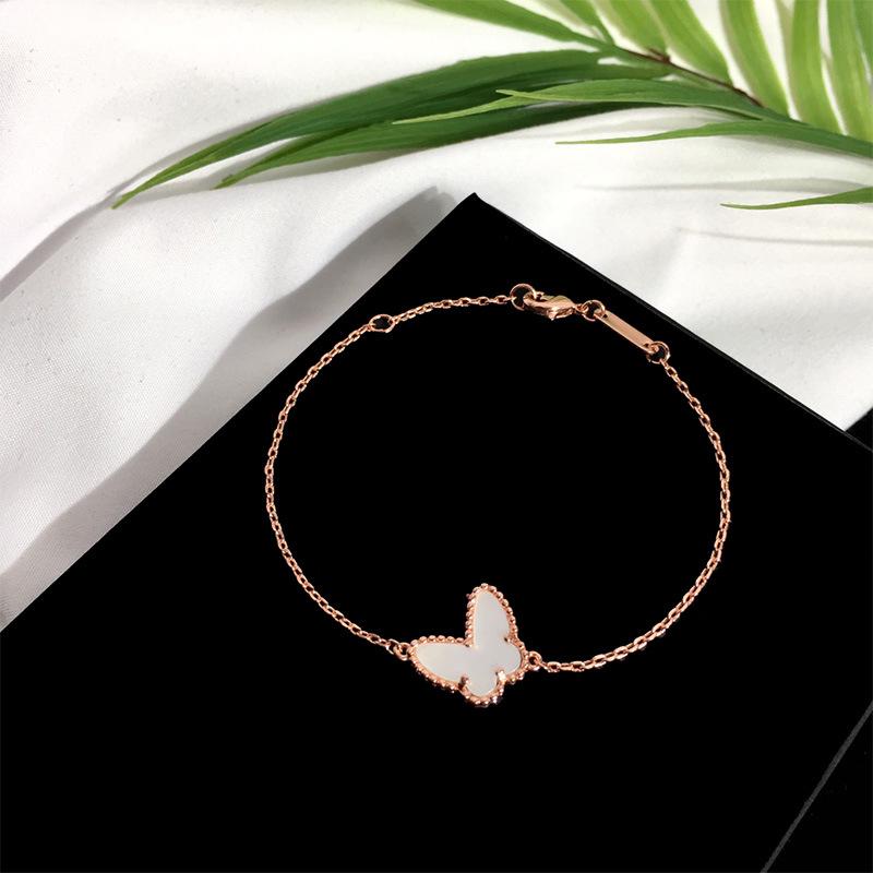 Pulseira Simples Estilo Frio INS Borboleta: Design Suave e Fresco Japonês e Coreano com Carcaça Branca para Mulheres