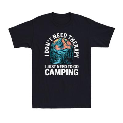 Non ho bisogno di terapia, ho solo bisogno di andare in campeggio T-shirt da uomo divertente per viaggi all'aperto
