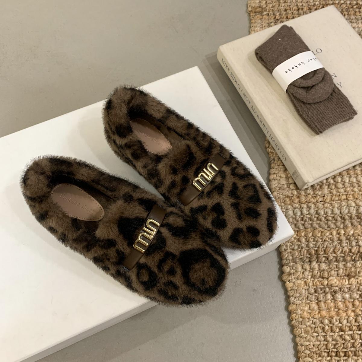 

Внутреннее увеличение высоты 5 см леопардовый принт модная верхняя одежда пушистая обувь женская осень и зима танкетка один педаль интернет-знаменитость бархат 39 цветной печати леопарда