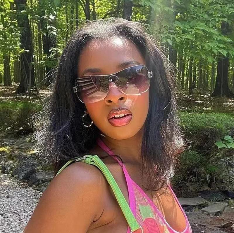 New Women Large Frame Oval Sunglasses Y2k Fashion Sun Glasses UV400 Protection Future Tech Eyewear