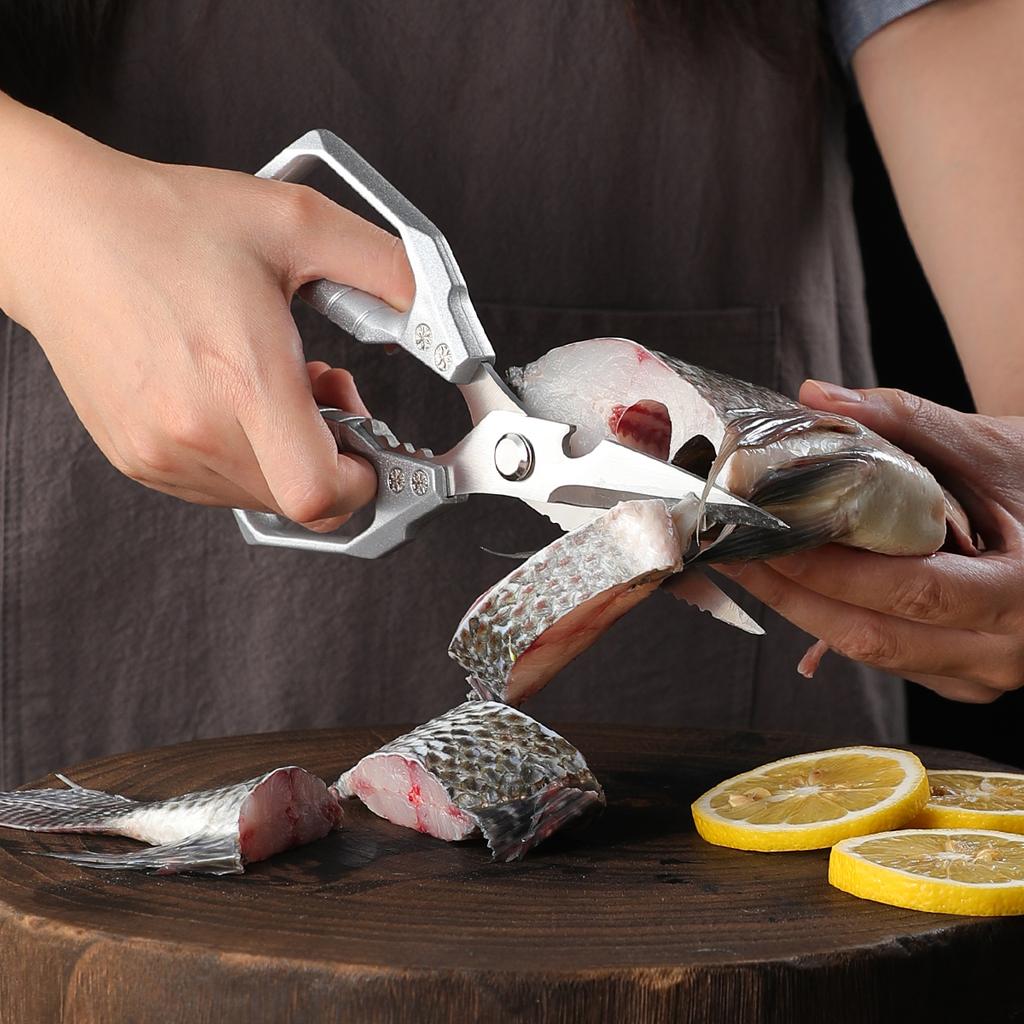High Quality Multifunctional Kitchen Scissors Chicken Bone Scissors Fish Scale Scraper Bottle Opener Walnut Clip Kitchen 5