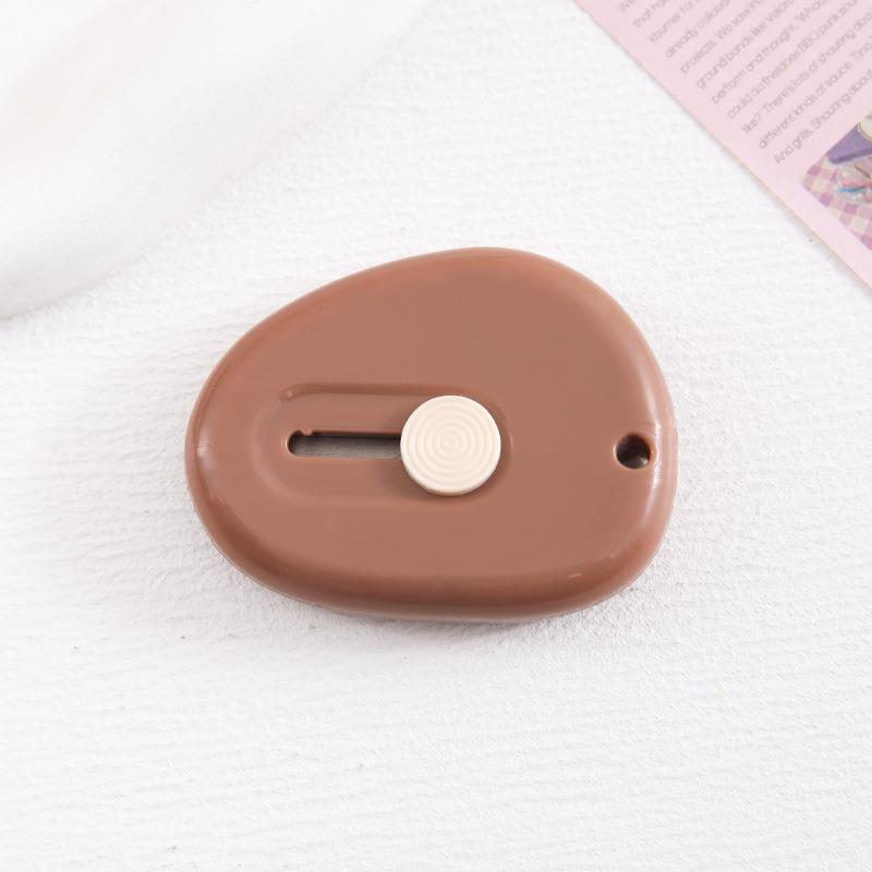 Candy Color Utility Knife: Portable Retractable Box Cutter for Students