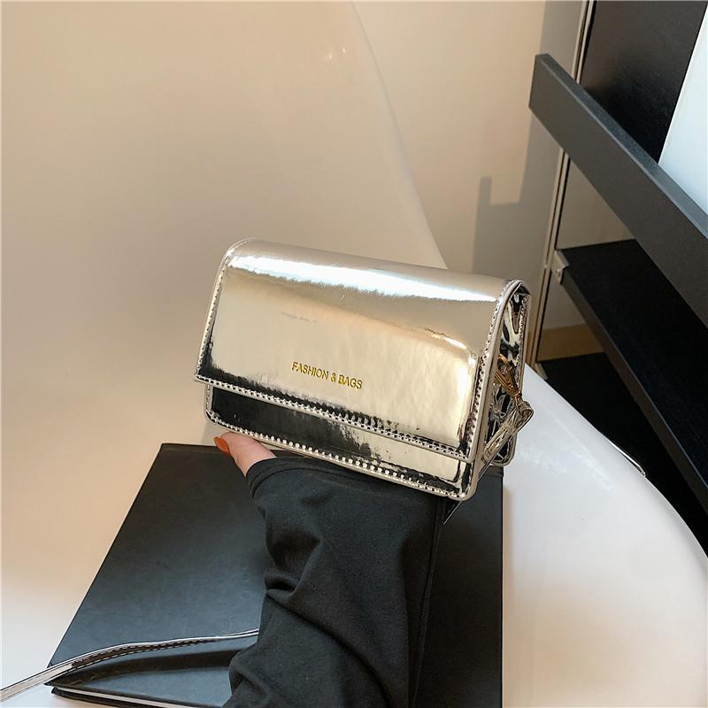 

Модна проста повсякденна сумка через плече ретро жіноча сумка літо 2024 нова ретро сумка під пахвами маленька квадратна сумка срібний