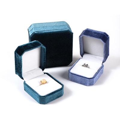 Elegante achteckige Schmuckschatulle aus Samt für Ringe, Armbänder, Halsketten und Anhänger