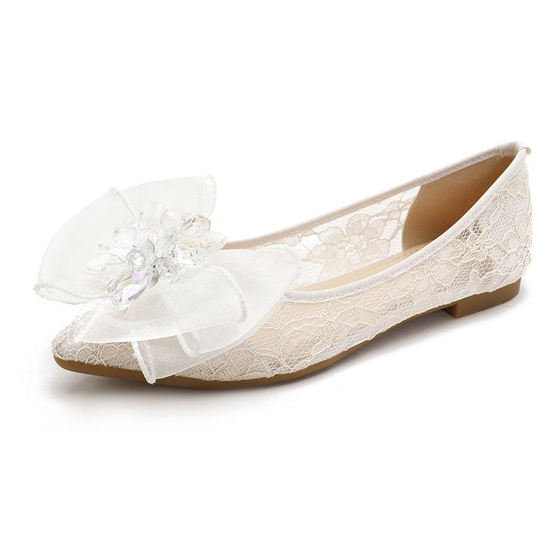 

Мода 2025 Новые французские шикарные кружевные балетки для женщин с бантом, туфли для платья подружки невесты, роскошные дышащие жемчужные мокасины, женский большой размер 43 40