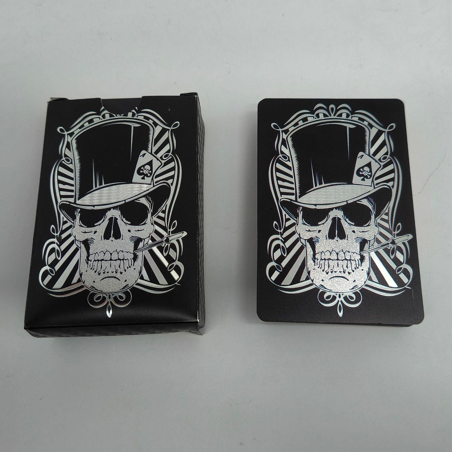 

Водонепроницаемые игральные карты из ПВХ с изображением черепа из черного золота и серебра - креативный дизайн с использованием черной/серебряной фольги