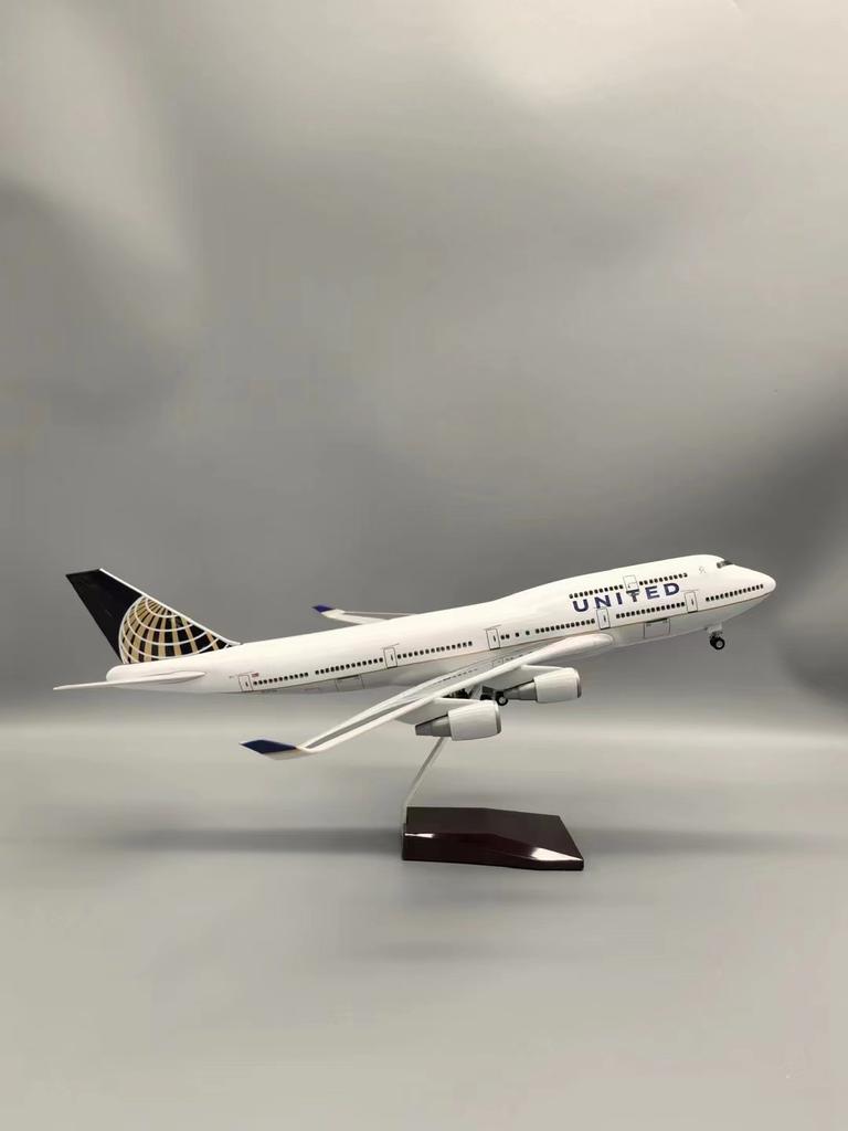 47cm 747 United Airlines 1:150 Scale Aircraft Model Resin Replica Collectible Airplane With Led Light Landing Gear Souvenir Plan