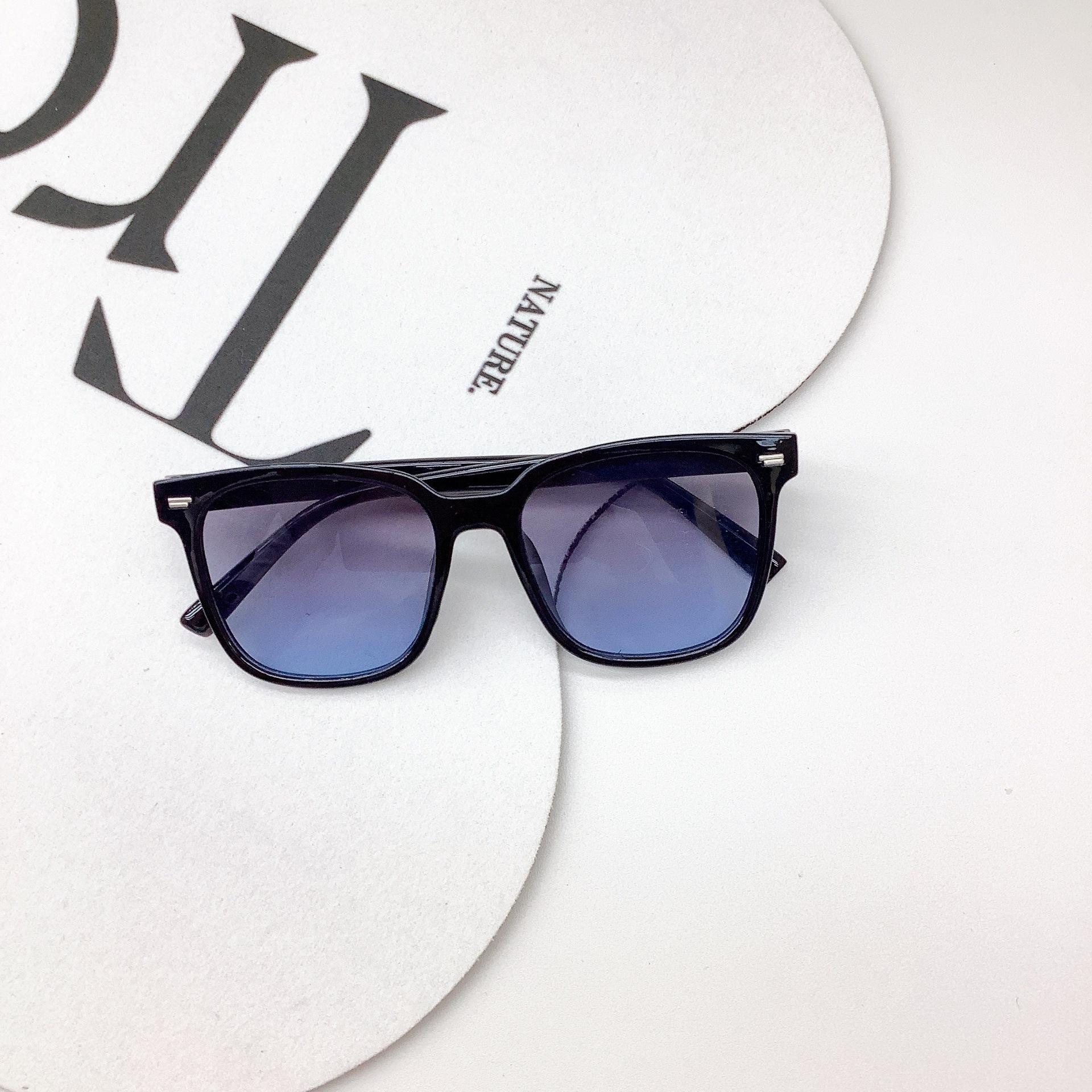 

2025 Fashion Classic Trendy Boys And Girls Children s Sunglasses UV400 Protection Glasses