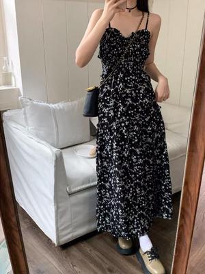 Women's Black Floral Spaghetti Strap Slimming Tea Dress with Slit - French Summer 2025 Edition
