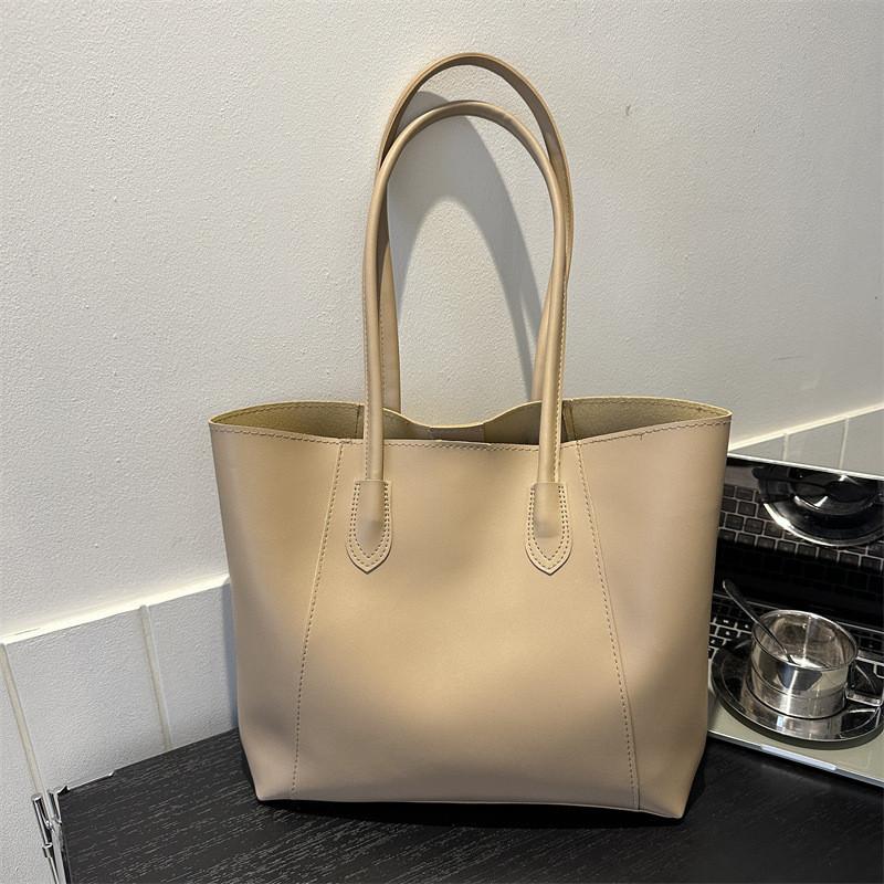 Stylish Retro Simple Tote Bag For Women With Large Capacity Perfect For Commuting