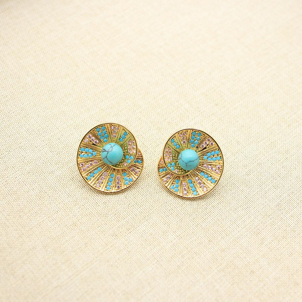 

Design Danish Ch Zircon Earrings Leaf Roll Imitation Green Pine Stud Earrings Heavy Industry Jewelry Earrings Women