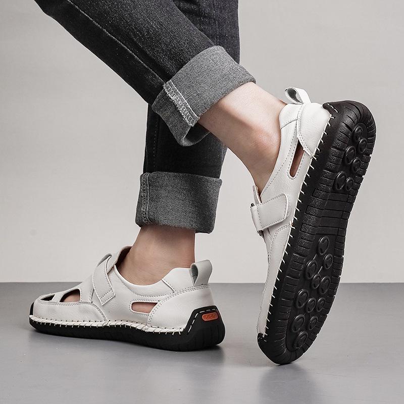 2026 Men's Closed-Toe Non-Slip Outdoor Sandals: Wear-Resistant, Casual, Sports-Ready, Hollowed-Out Design