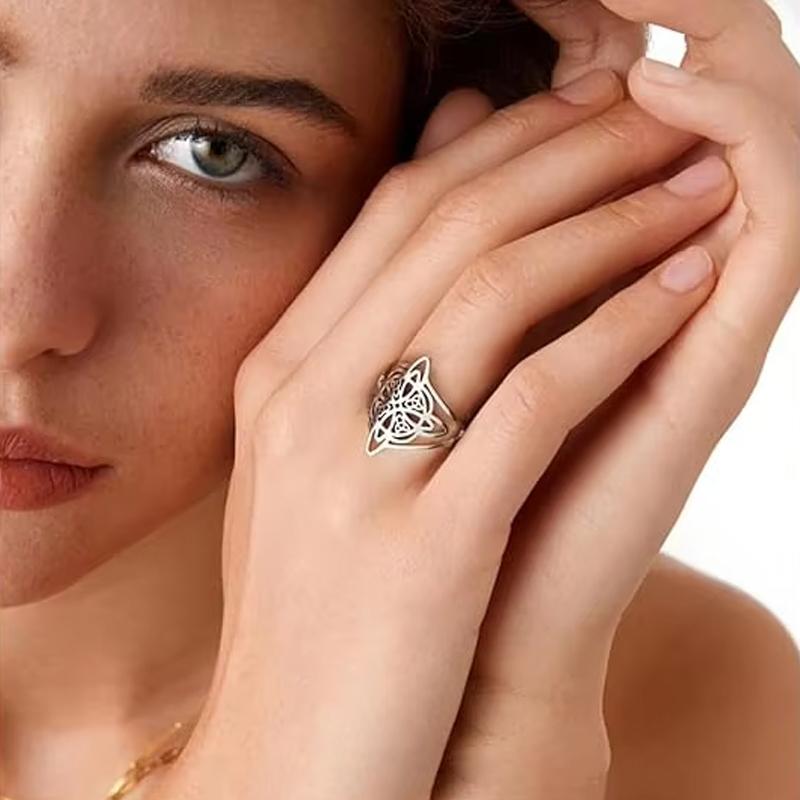 YILUOCD Witch Knot Ring Stainless Steel Triquetra Celtic Jewelry for Women Protection Amulet