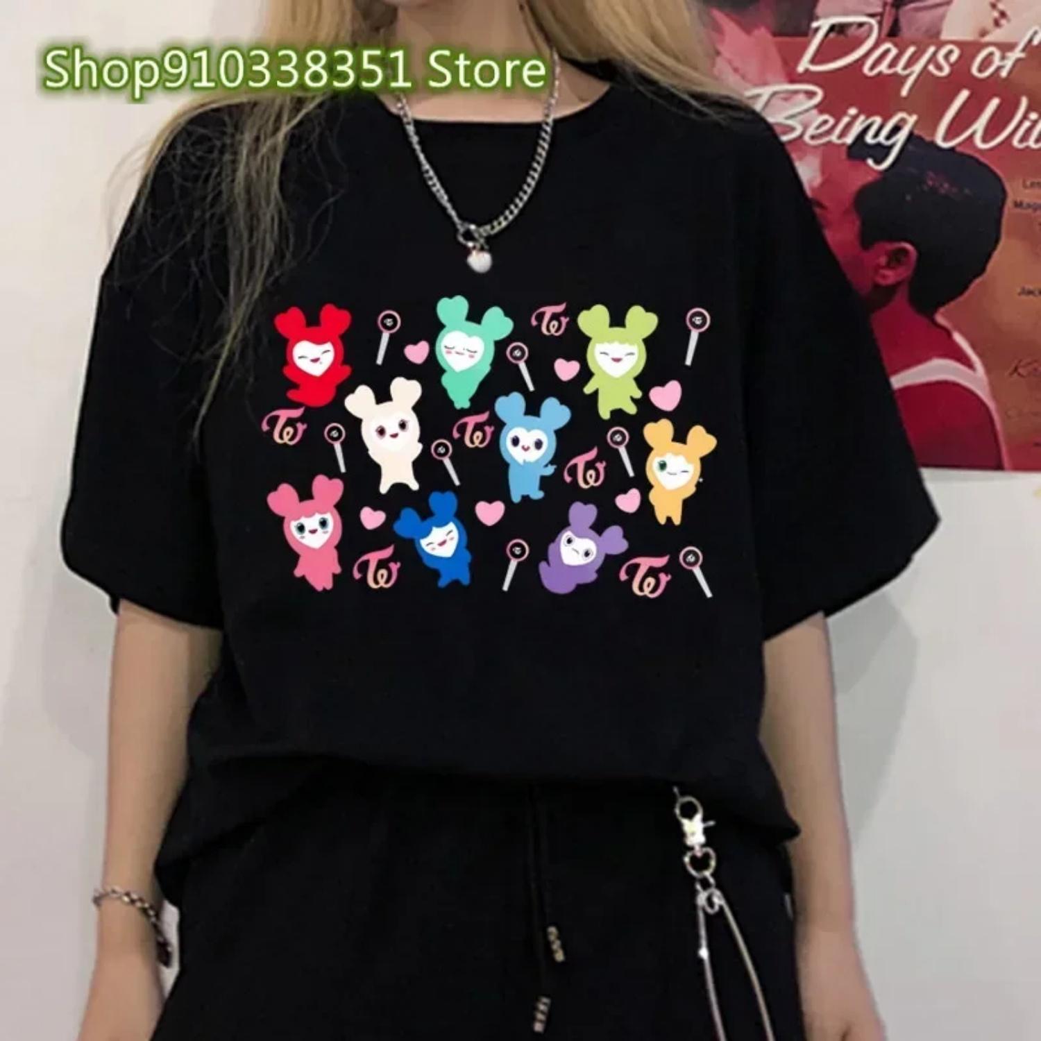 

Kpop Twice Lovelys Korean Style Tee Shirts Harajuku Aesthetic Tshirt for Women Music Tops Female Streetwear Cartoon Clothes S чёрный