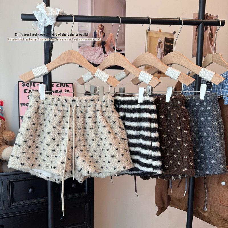 Sweet Heart Print High Waist Winter Wide Leg Pants - Women's Casual Slimming Shorts