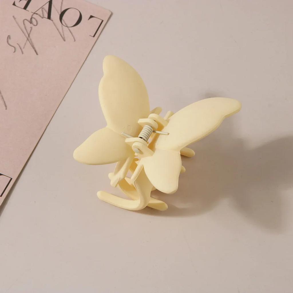 Sweet Frosted Matte Butterfly Hair Claw Clip Women Simple Solid Color Fashion Exquisite Shark Clip for Girl Hair Accessories