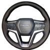 Auto-Lenkradabdeckung für Isuzu D-MAX 2021 2022 Handgenähtes Mikrofaserleder Original-Lenkradgeflecht