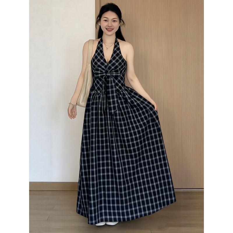 Plus-Size Women's French-Style Plaid Bow-Tie Halter Dress 2026 Summer Fashion Slimming Dress