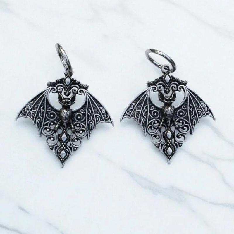 Creative Personality Silver Color Hollowed-out Vampire Bat Pendant Hoop Earrings for Women Retro Goth Halloween Vampire Jewelry