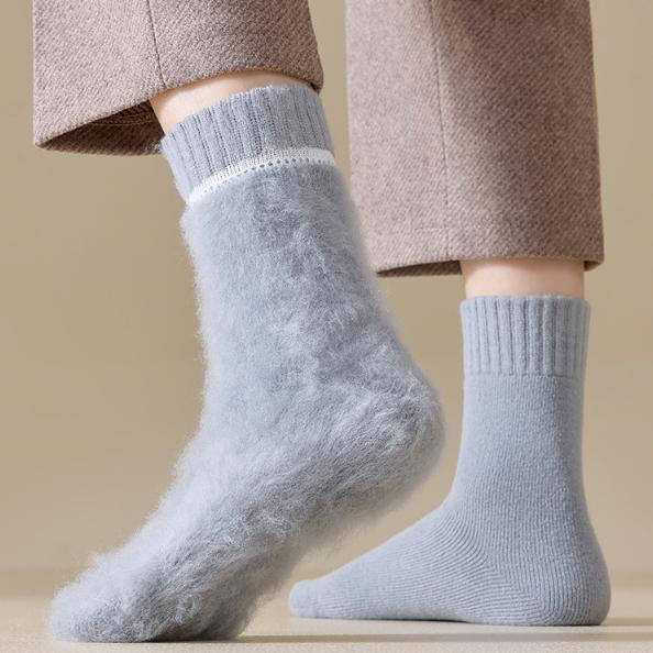 3 Pairs of Black Thermal Socks with Insulated Brushed Inner and TOG Rating 2.3 for Extreme Cold Weather