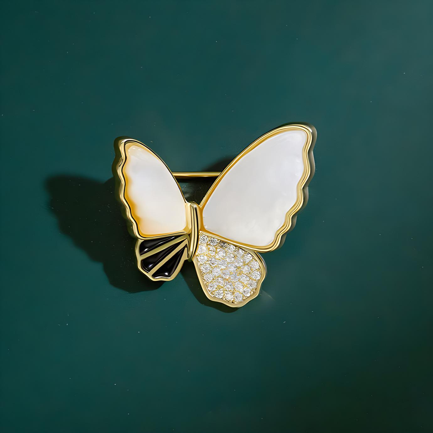 

Брошь-бабочка Xiaoxiangfeng, изысканная женская антибликовая булавка высокого класса, легкая роскошь, нишевая имитация рябчика, корсаж, аксессуары для костюма