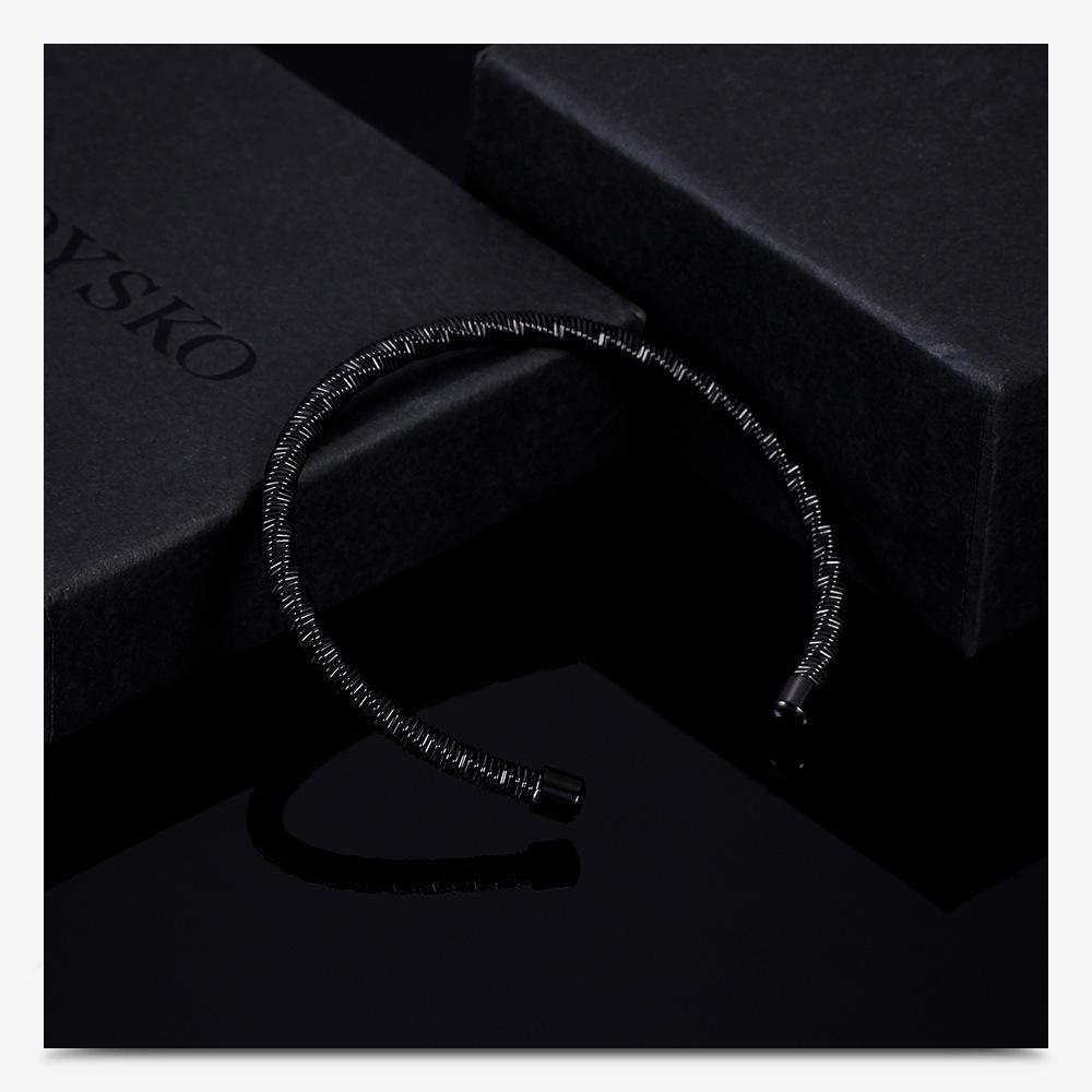 Personalisierte Retro Offene Manschettenarmband aus Edelstahl 4MM