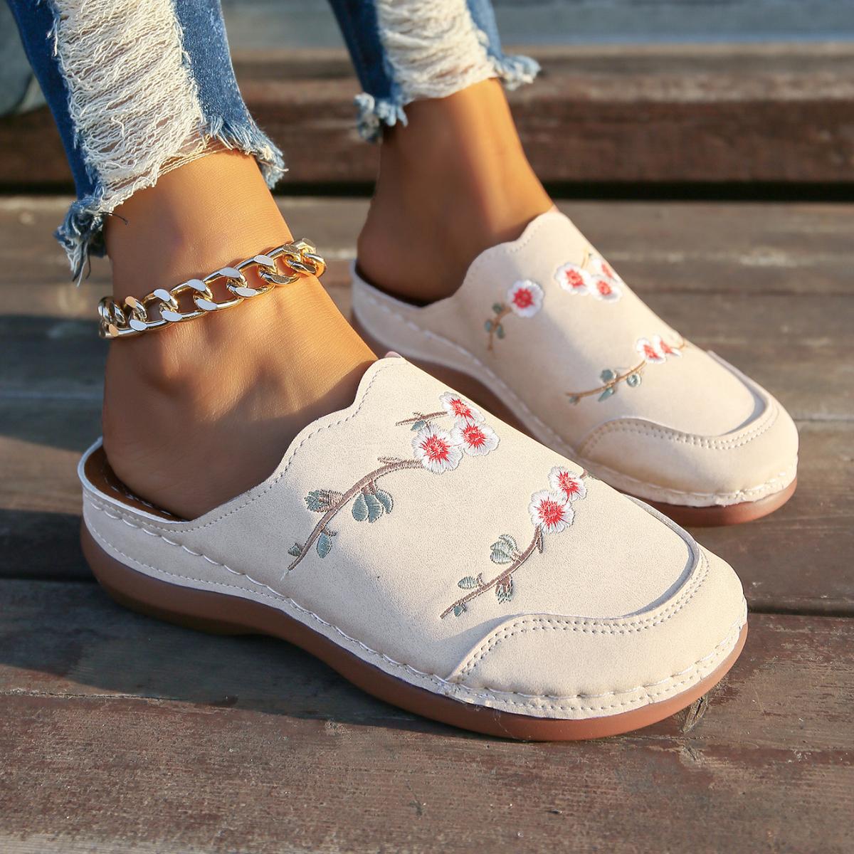 

Женские тапочки на платформе, новые нескользящие подошвы, удобные сандалии, закрытый носок, туфли на танкетке, мягкие дышащие тапочки с цветочным узором, женские 36