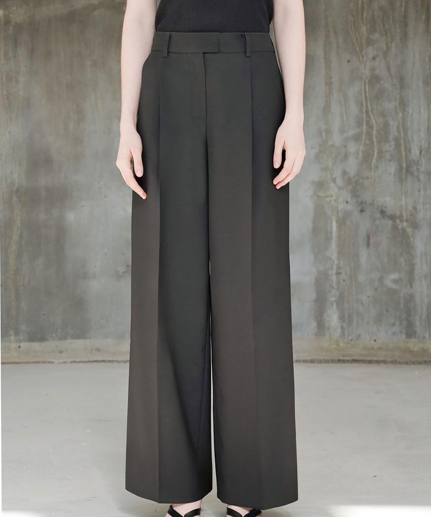 Ssikeoseun Irregular Back Detail Wide Pants_Black