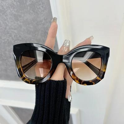 Vintage Large Frame Cat Eye Sunglasses Ladies Men  Designer Glasses Female Male Classic Mirror Shades UV400 Oculos De Sol