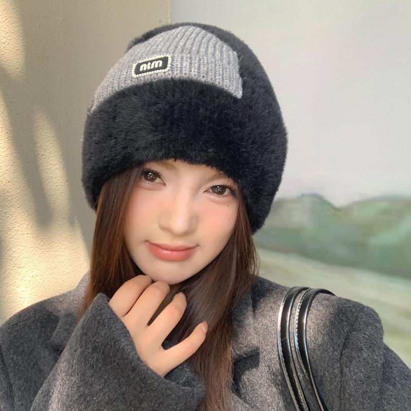 Korean Version of Autumn and Winter New Hat for Women's Design Casual and Versatile Knitted Wool Hat for Winter Warm Pullover Hat