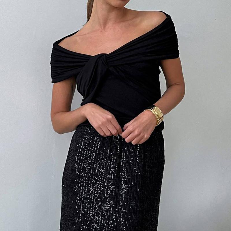 Tricou cu un singur umăr Tricou cu mânecă scurtă fără bretele