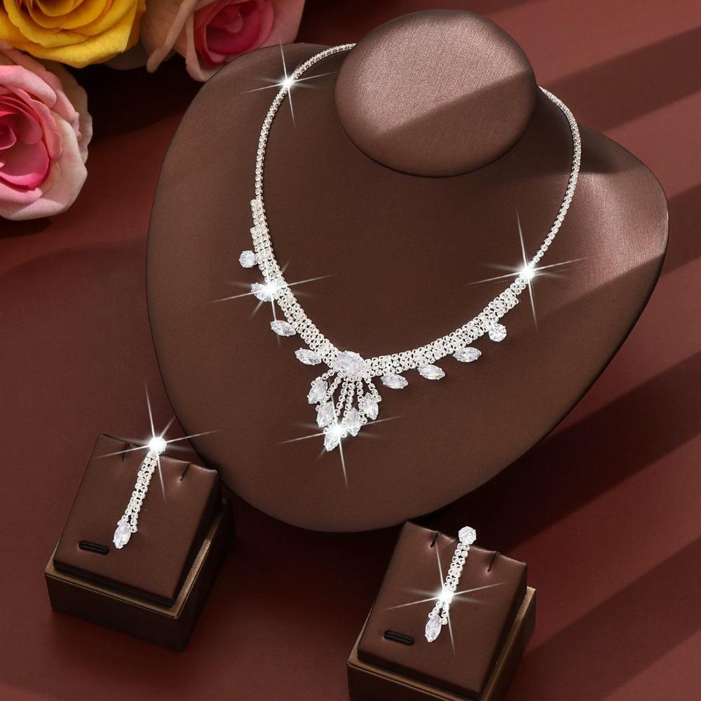 Fashion Stud Earrings Collarbone Chain Set Rhinestones Inlaid Bridal Wedding Jewelry  Engagements