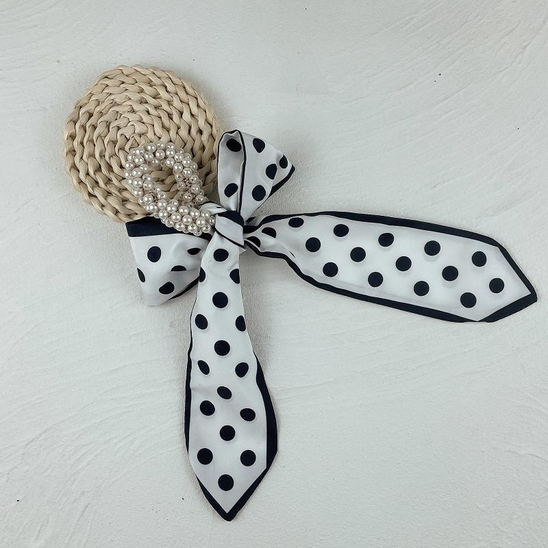 Panglică cu perle pentru păr – accesoriu elegant și elastic