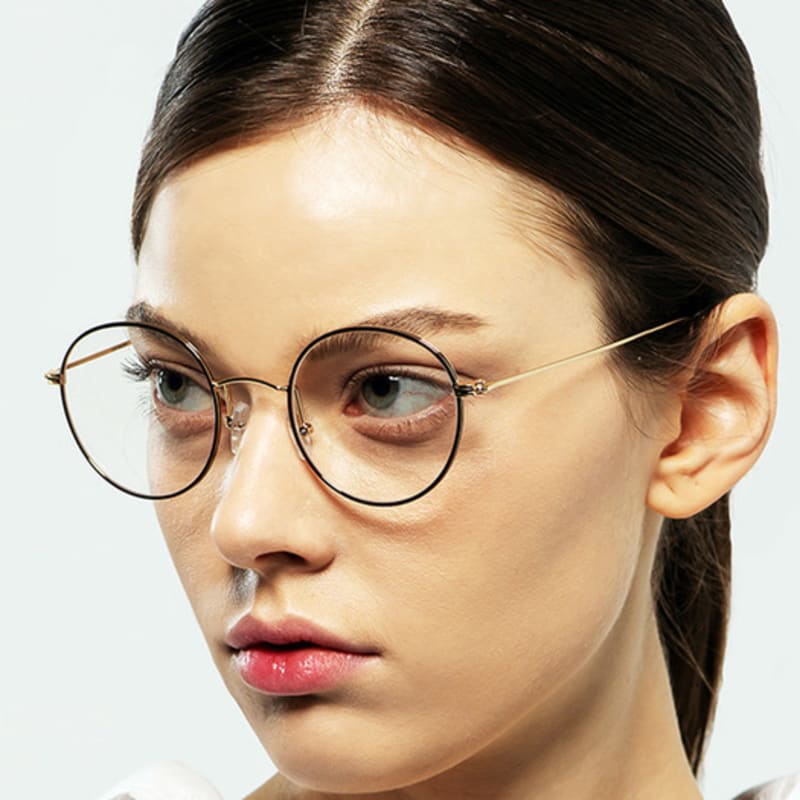 

One Brilliant Carter-OB0117-Gold/Black single type