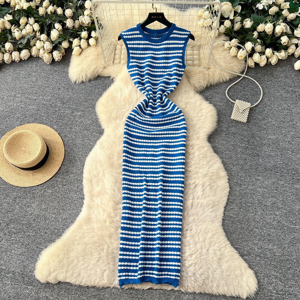 Striped V-neck sleeveless knitted dress women's summer new slim-fitting waist and thin commuter dress