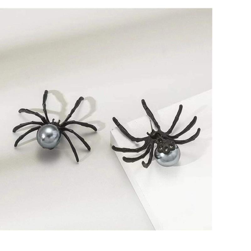 New Fashion Black Spider Pearl Earring Trendy Personality Dark Style Halloween Ear Nail for Women Alloy Geometric Ear Accessory