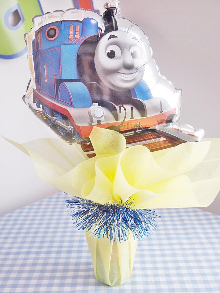 Thomas the Tank Engine Balloon Gift Balloon Telegram Character Choice Character Balloon Balloon Pot Thomas the Tank Engine Bath (Pot Contents Goods)