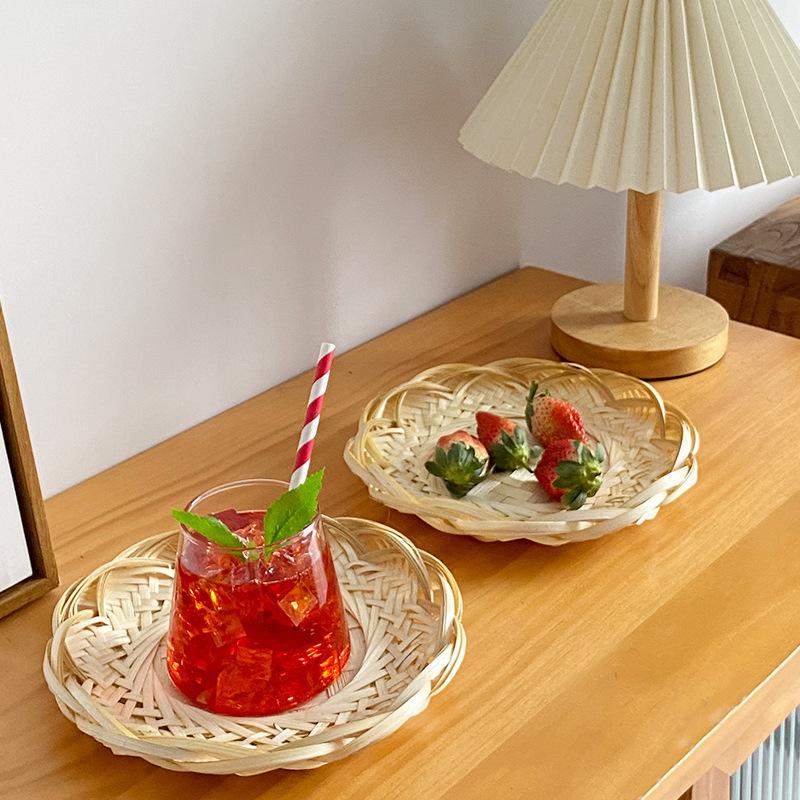 2024 New Dessert Plate Handmade Bamboo Woven Restaurant Fruit Sushi Breakfast Snacks Bamboo Basket Crafts