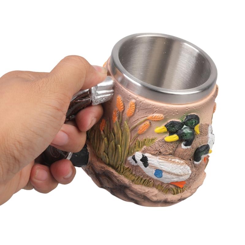 Large Capacity Resin Mug Hunting Scene Drinking Cup with Handle Great For Coffee And Hot Chocolate