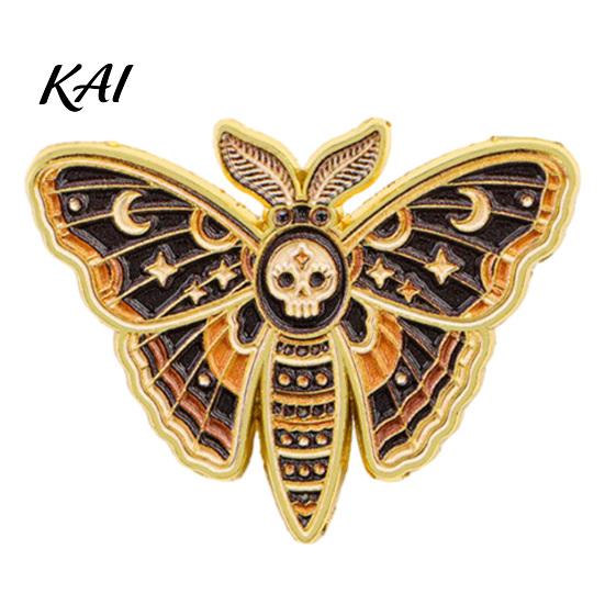 Moth Clothing Accessory Vintage Enamel Brooch, Cartoon Insect Alloy Lapel Pin, Men Jewelry Women Accessories for Suit Dress Coat Scarf Retro