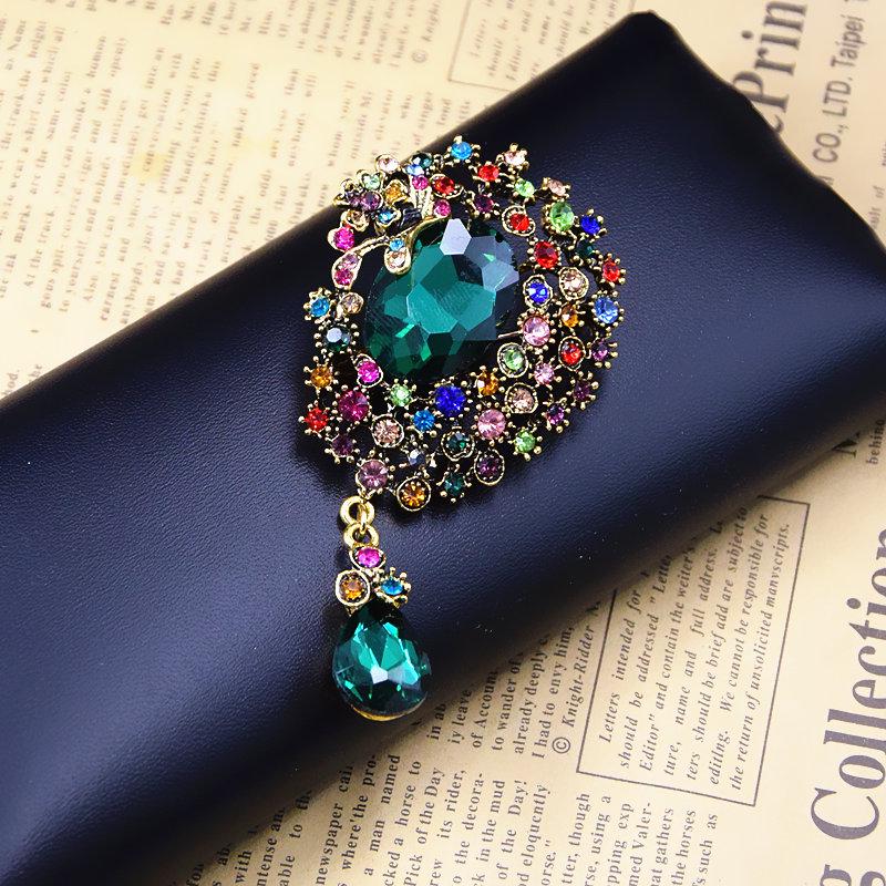 Exquisite Rhinestone Crystal Brooch - Luxury Women s Pendant  Corsage Accessory