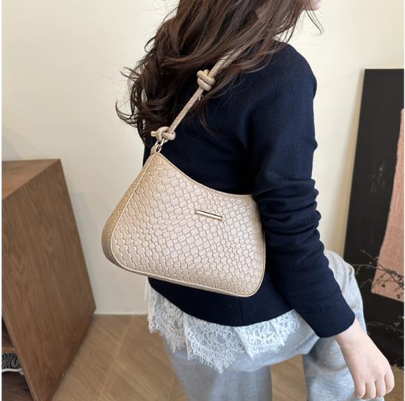 New Commuting Solid Color Armpit Bag Crossbody Bag Simple and Fashionable Shoulder Bag Temperament Women's Handbag