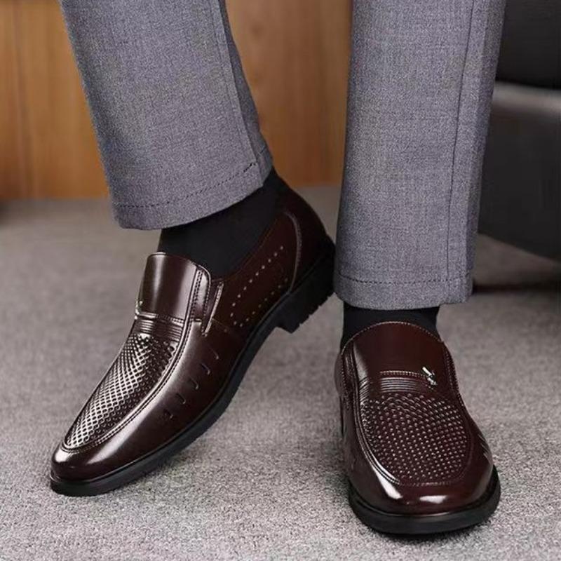 A Summer Hollow Sandals, Real Soft Leather Shoes, Non-slip Soft-soled Business Casual Men's Leather Shoes