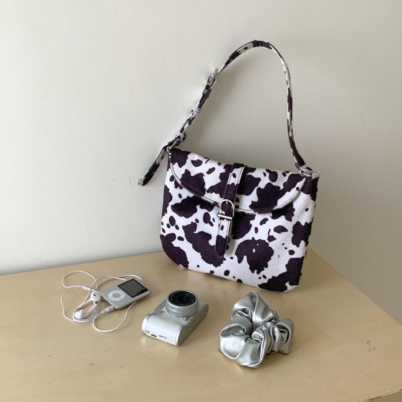 Autumn and Winter New Shoulder Bag Women's Fashionable Trend Portable Women's Bag Niche Design Sense Cow Pattern Underarm Bag Women